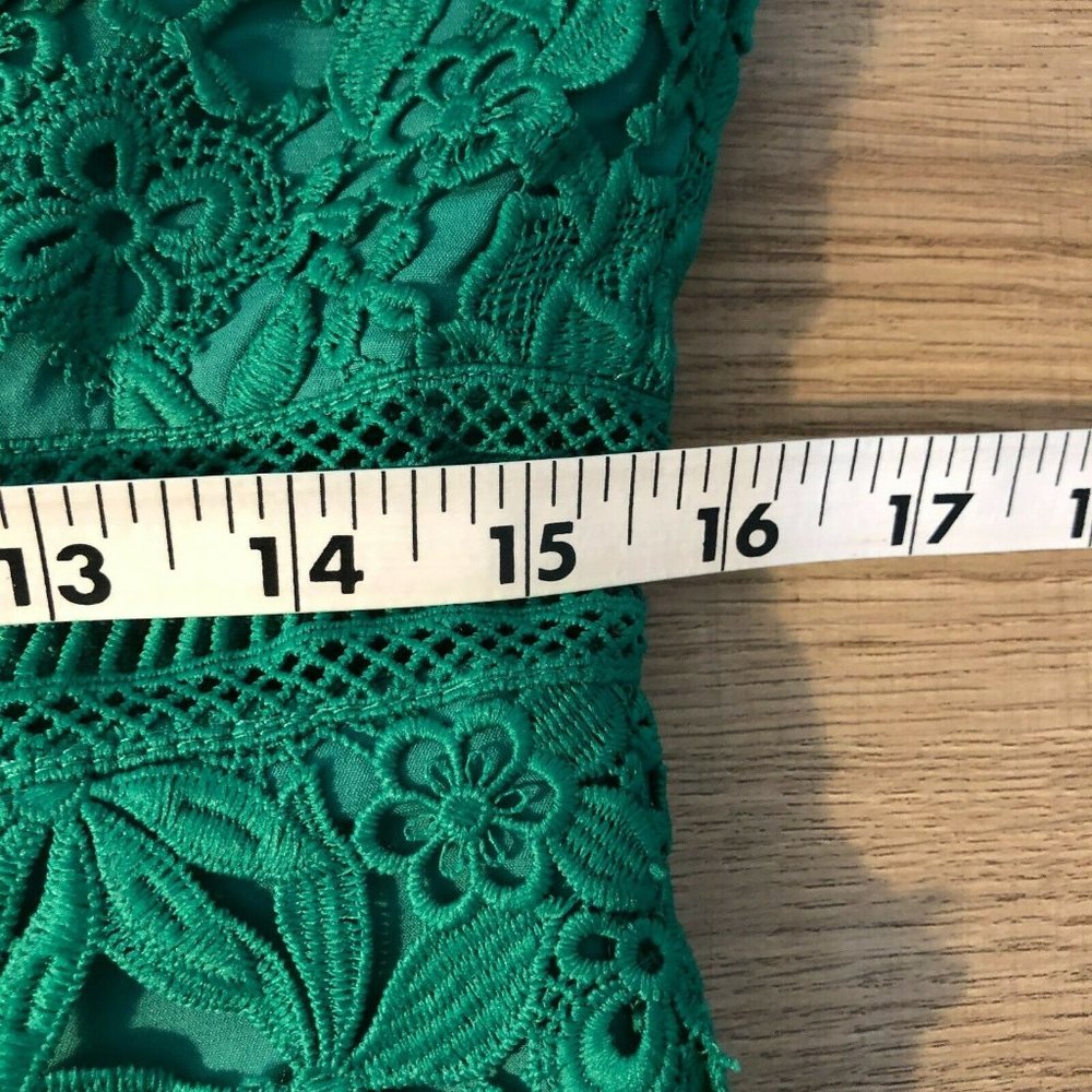 Bardot Size 8 Dress Lace Sheath High Neckline - Picture 10 of 11